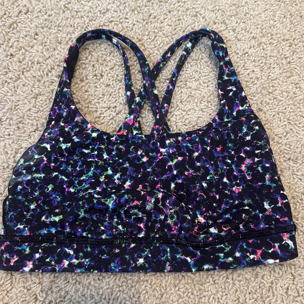 Lululemon sports bra